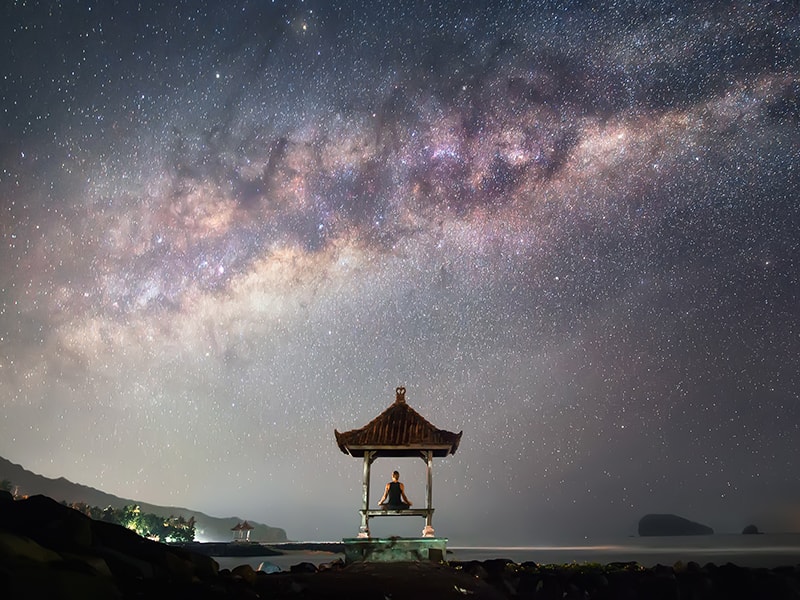 Indonesia. Descifrar los secretos del firmamento con un astrólogo balinés